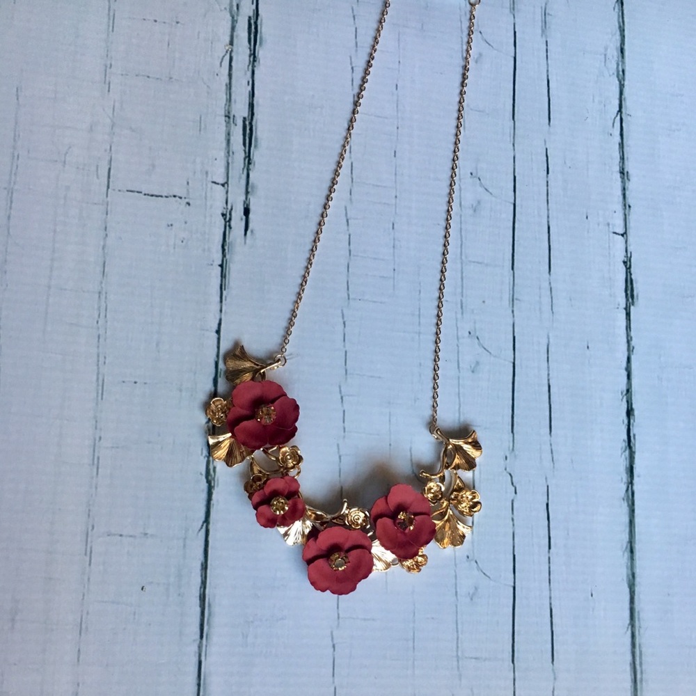 NEW! 🖤 Aura’s Rose Statement Necklace